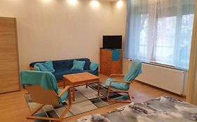 Lara Apartman